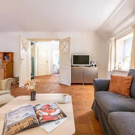 Semesterbostad Friesenhaus Kaeptn Hahn Hausteil 05